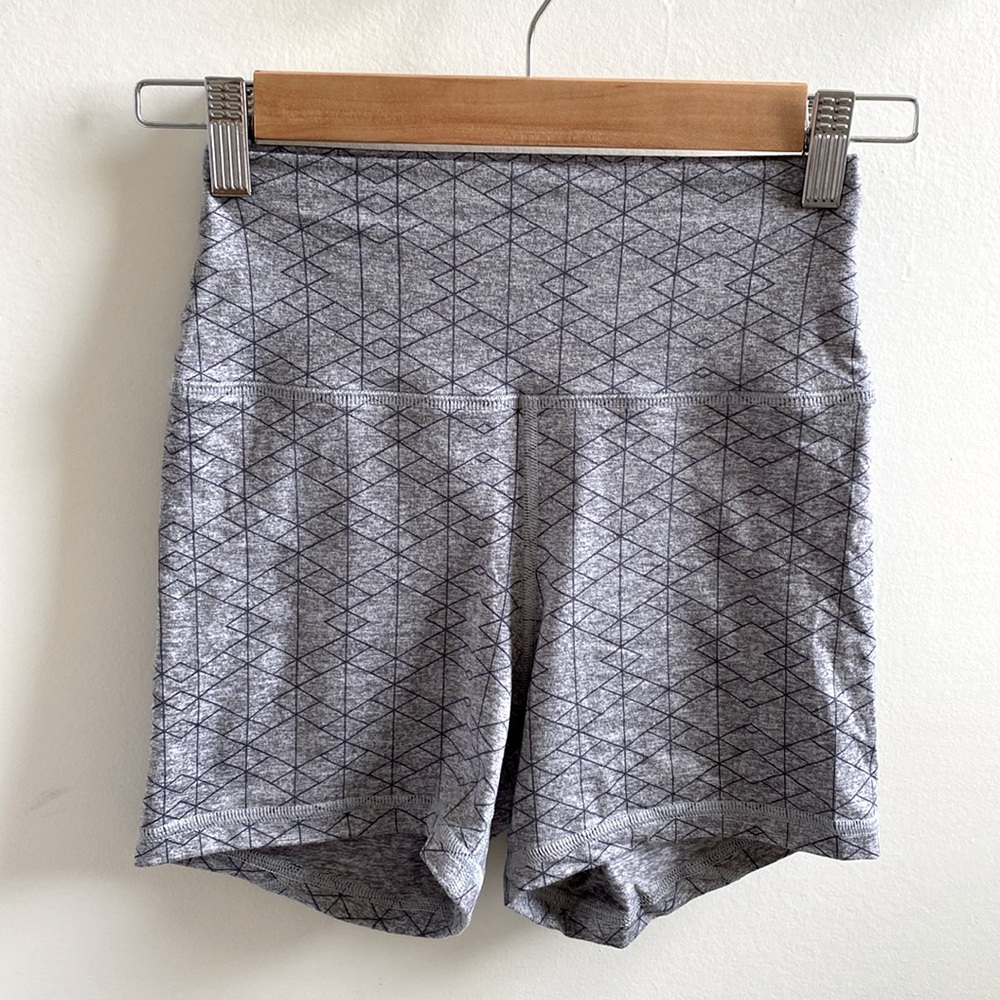 Fleo True High Contour shorts